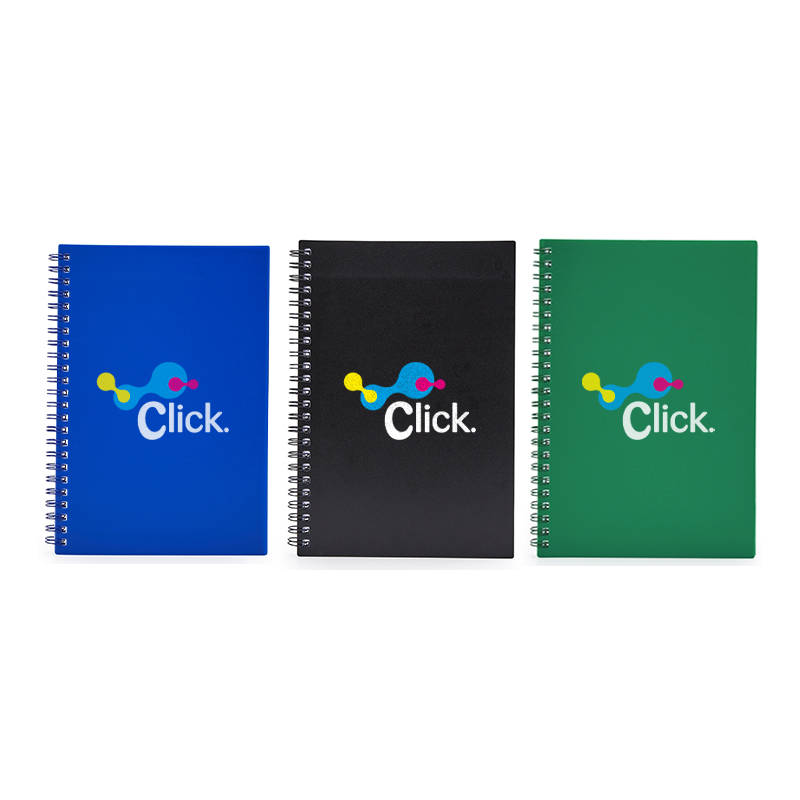 Caderno A5 plástico com wire-o metálico. Capa em PP, contém aproximadamente 80 folhas brancas com pauta.


Largura: 15cm

Alura: 21,2cm

Medias aproximadas para gravação (CxL): 20,5cm x 13cm